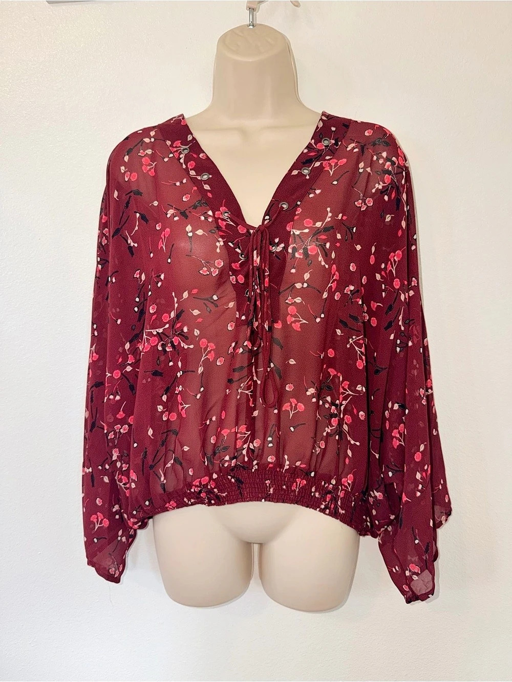 Express Floral Blouse in Red & Pink Small Like New